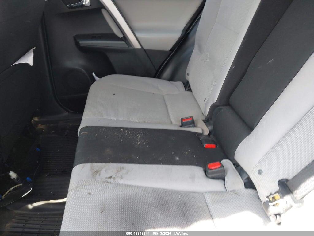 JTMRFREV4HD220809 2017 TOYOTA RAV4 photo no. 8