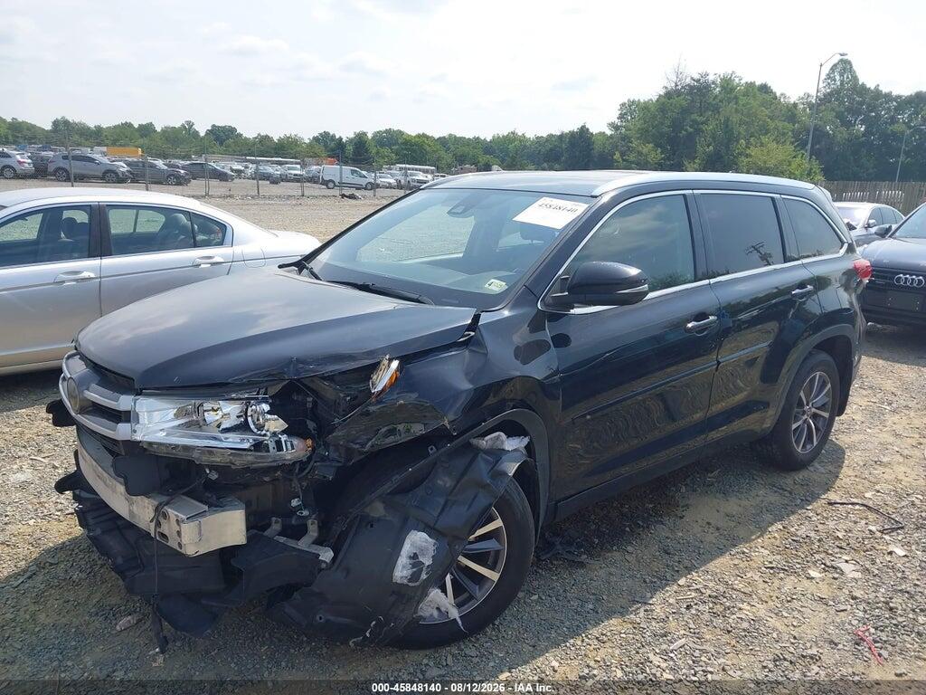5TDJZRFH6HS473387 2017 TOYOTA HIGHLANDER photo no. 2