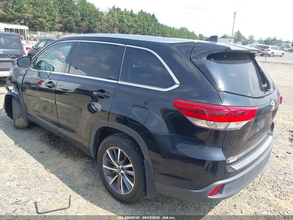 5TDJZRFH6HS473387 2017 TOYOTA HIGHLANDER photo no. 3