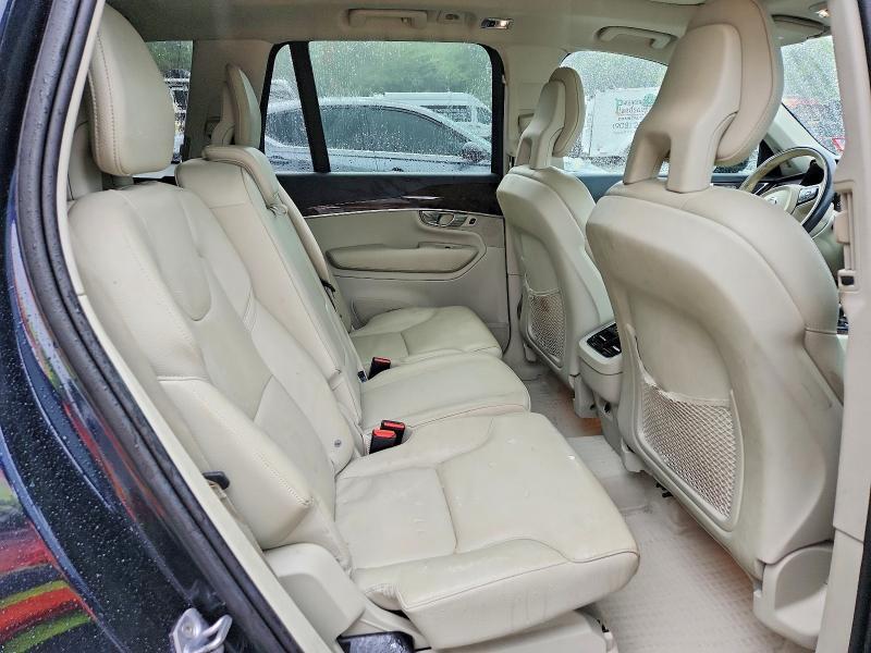 2016 VOLVO XC90 T6 — Фото 11 из 13