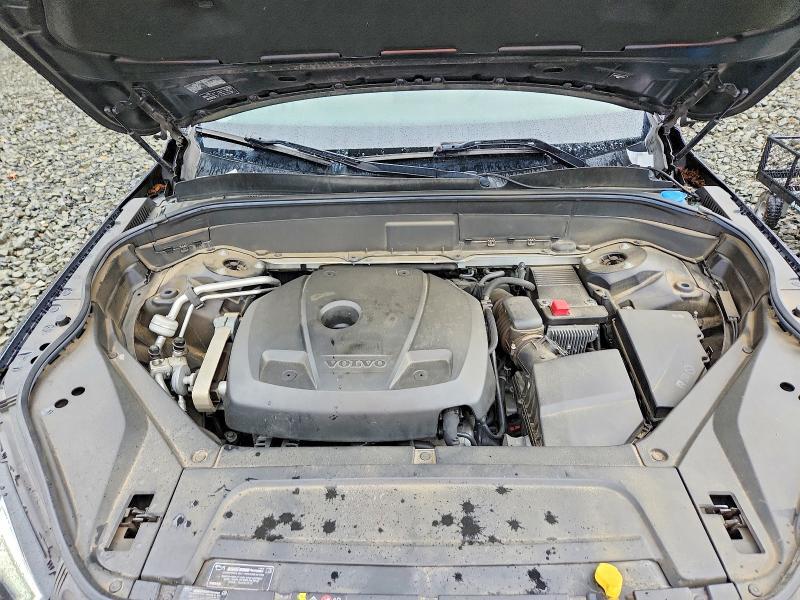 2016 VOLVO XC90 T6 — Фото 12 из 13