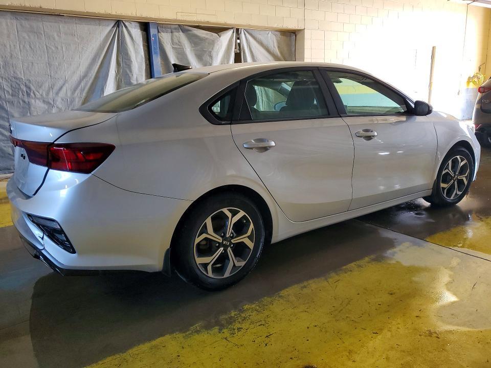 2019 KIA FORTE LXS — Фото 3 из 13