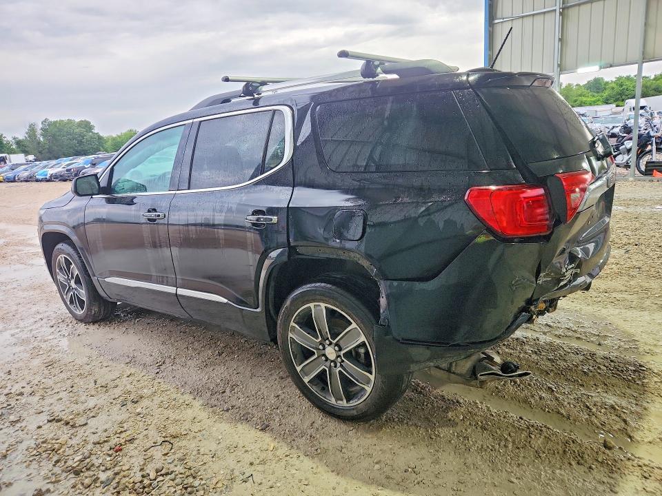 2017 GMC ACADIA DENALI — Фото 2 из 12