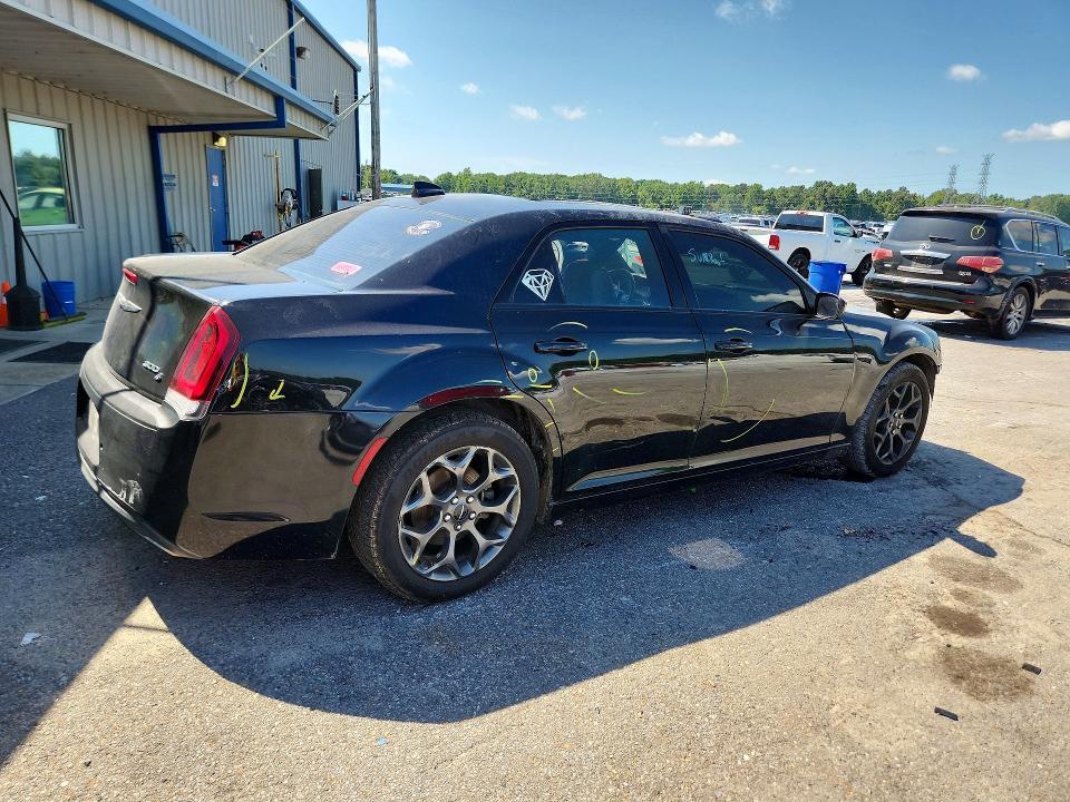 2015 CHRYSLER 300 S — Фото 3 из 12