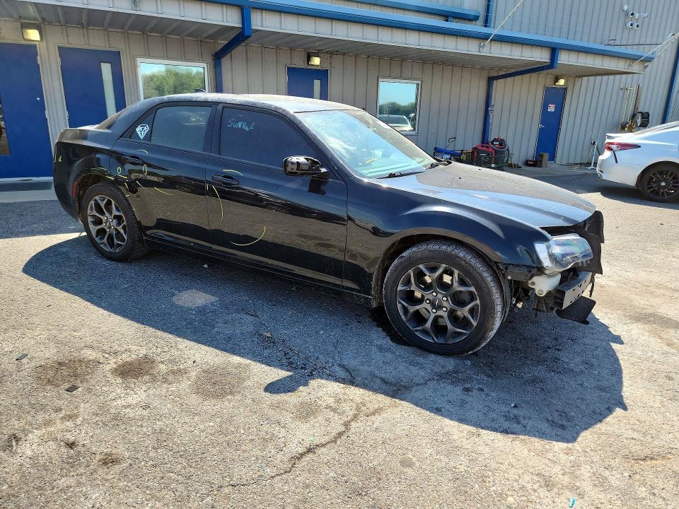 2015 CHRYSLER 300 S — Фото 4 из 12