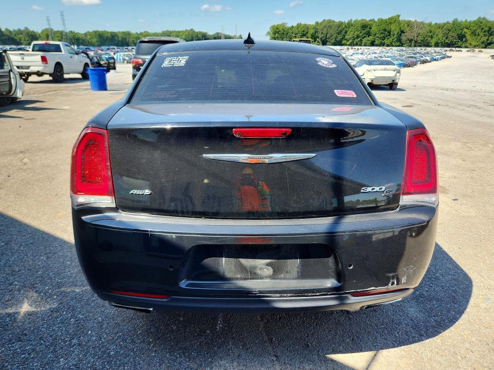 2015 CHRYSLER 300 S — Фото 6 из 12