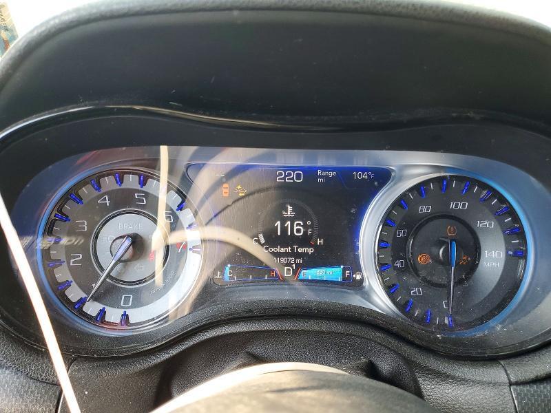 2015 CHRYSLER 300 S — Фото 9 из 12