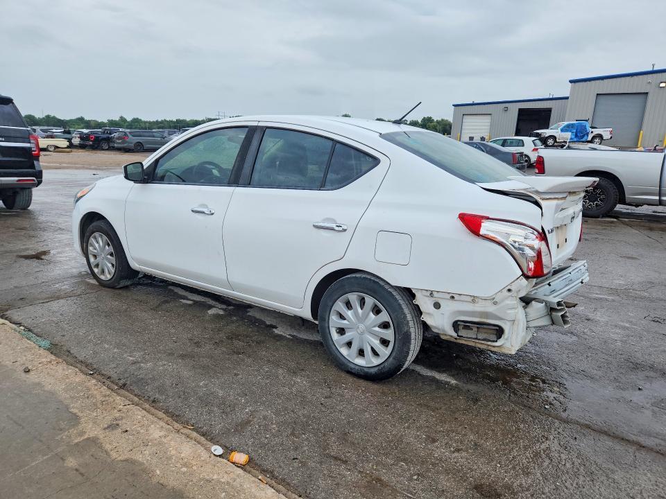 2017 NISSAN VERSA 1.6 SV — Фото 2 из 12