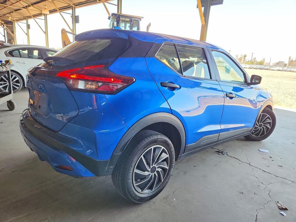 2021 NISSAN KICKS S — Фото 3 из 13
