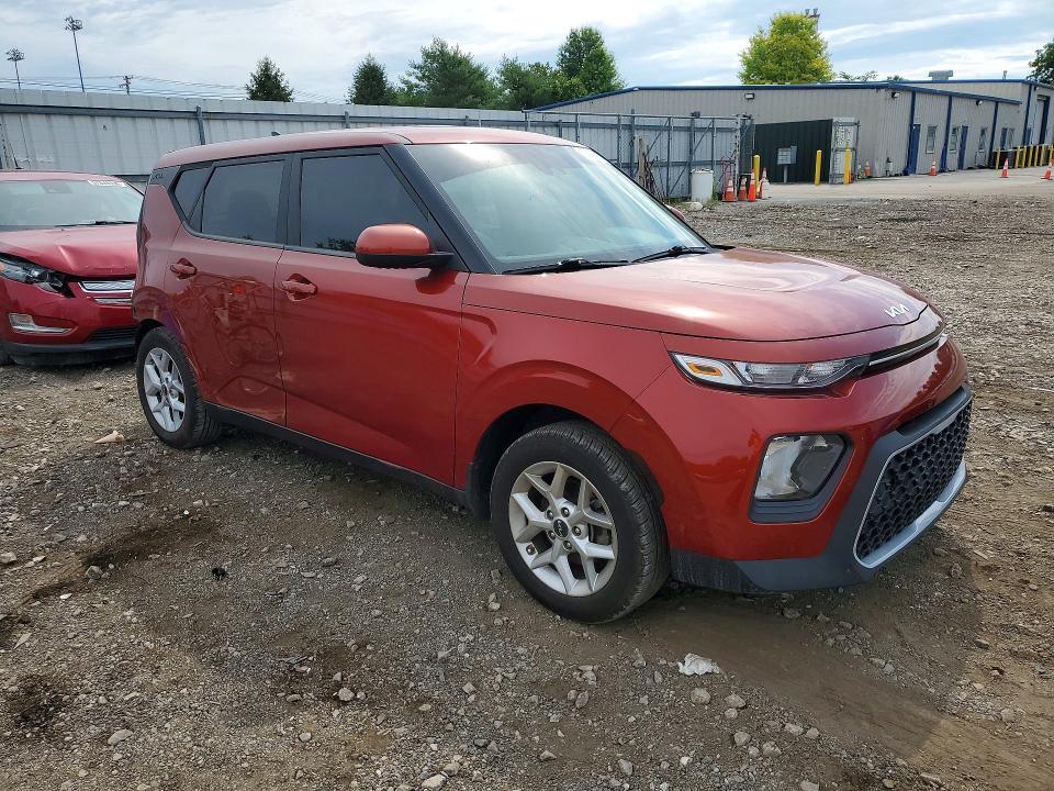 2022 KIA SOUL LX — Фото 4 из 12