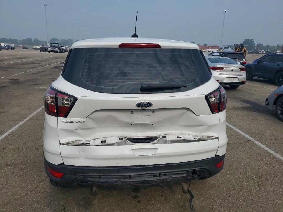 1FMCU0F76HUC05778 2017 FORD ESCAPE photo no. 6