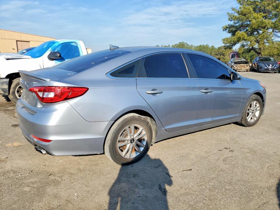 5NPE24AF5GH372473 2016 HYUNDAI SONATA photo no. 3