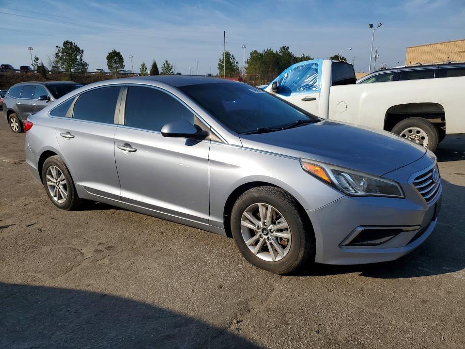 5NPE24AF5GH372473 2016 HYUNDAI SONATA photo no. 4