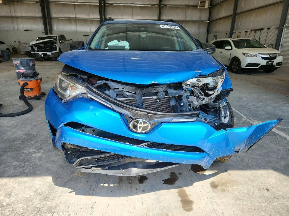 2017 TOYOTA RAV4 LE — Фото 5 из 13