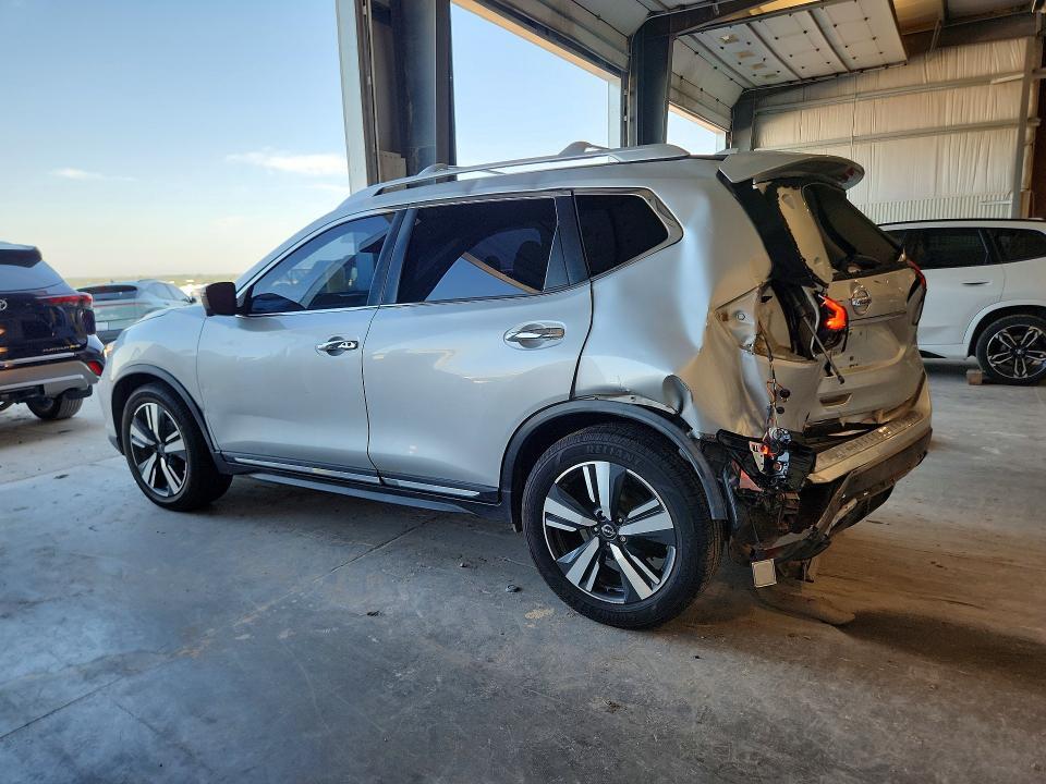 2017 NISSAN ROGUE SV — Фото 2 из 14