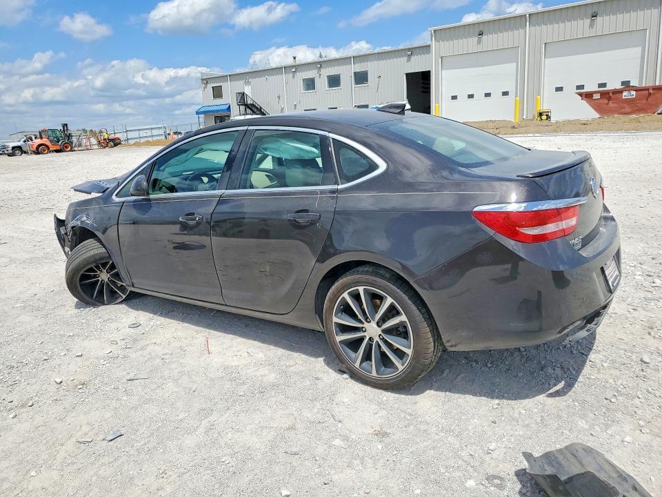 2016 BUICK VERANO SPORT TOURING — Фото 2 из 12
