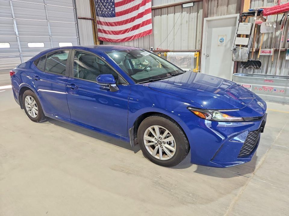 2026 TOYOTA CAMRY LE — Фото 4 из 12