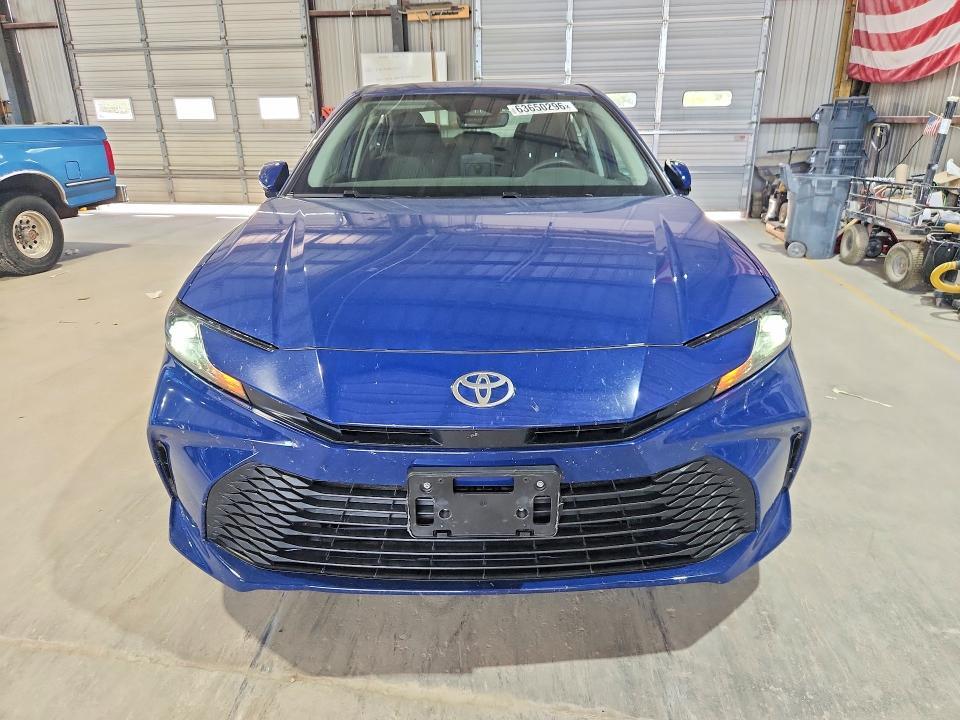2026 TOYOTA CAMRY LE — Фото 5 из 12
