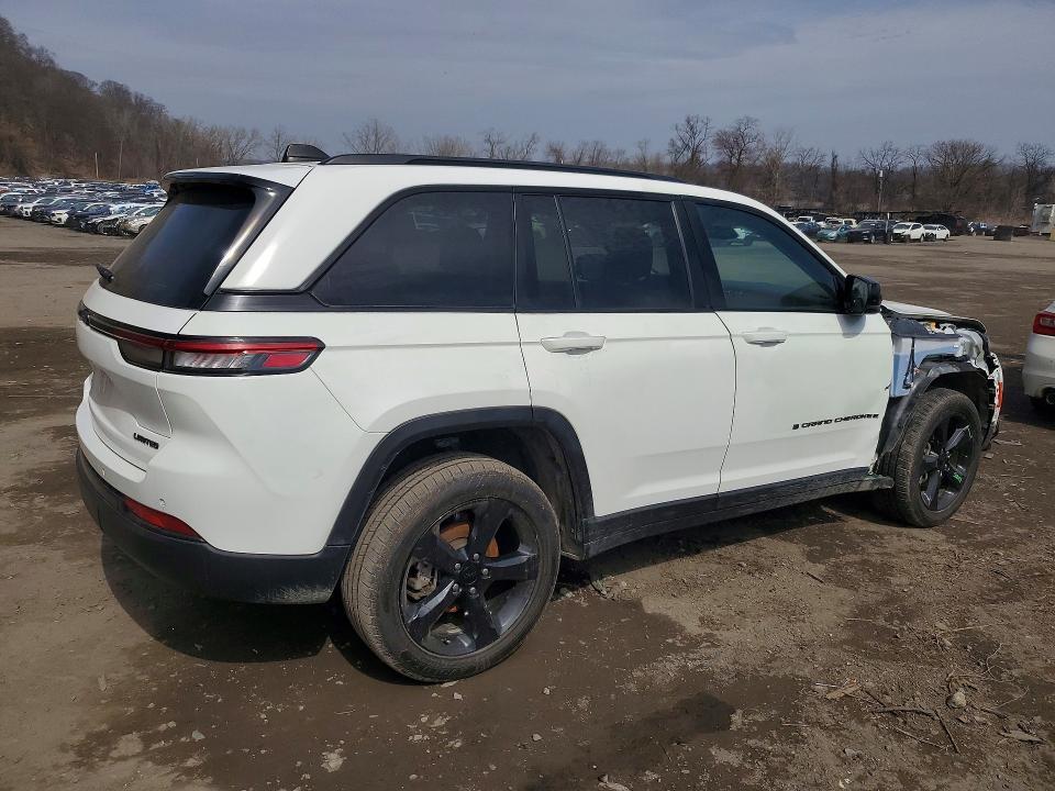 2023 JEEP GRAND CHEROKEE — Фото 3 из 13