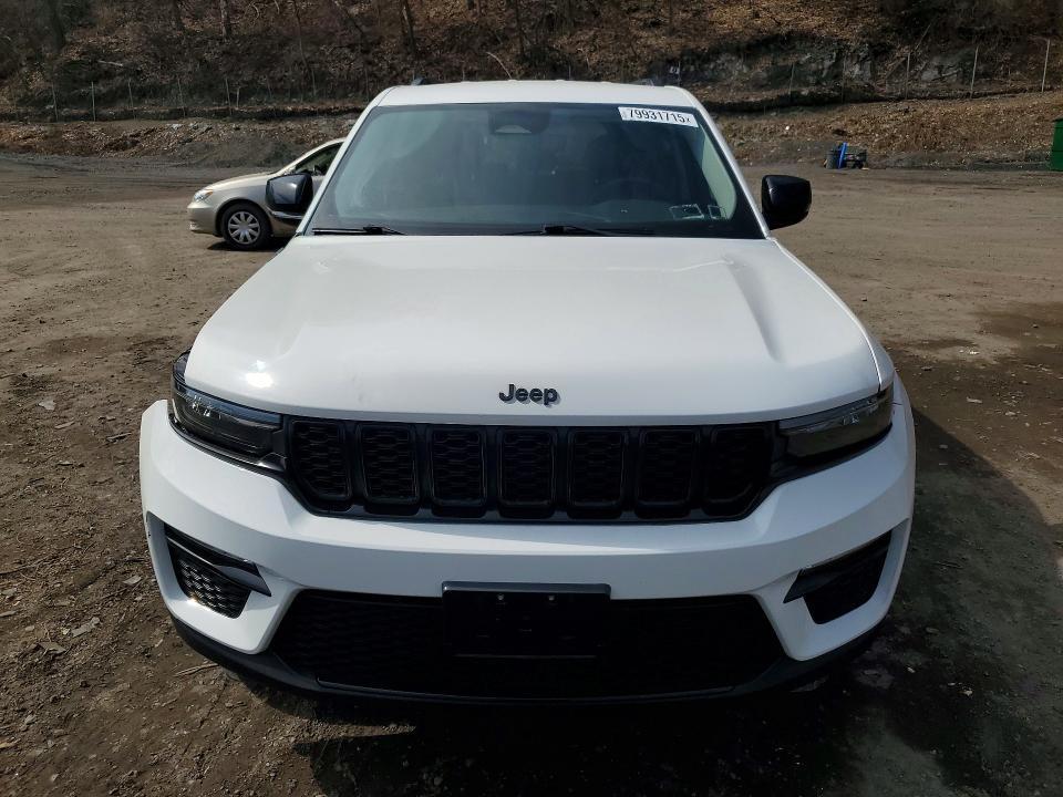 2023 JEEP GRAND CHEROKEE — Фото 5 из 13
