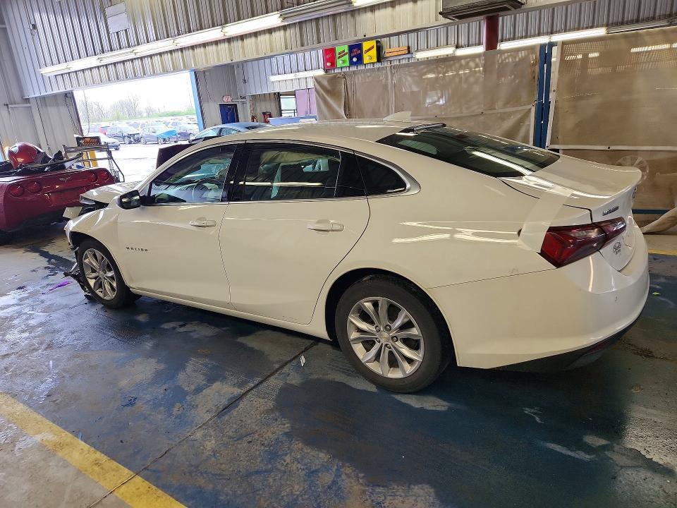 2019 CHEVROLET MALIBU LT — Фото 2 из 12