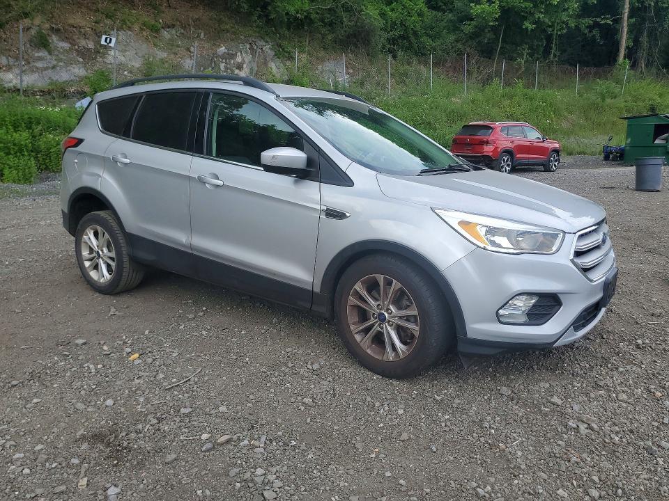 2018 FORD ESCAPE SE — Фото 4 из 13