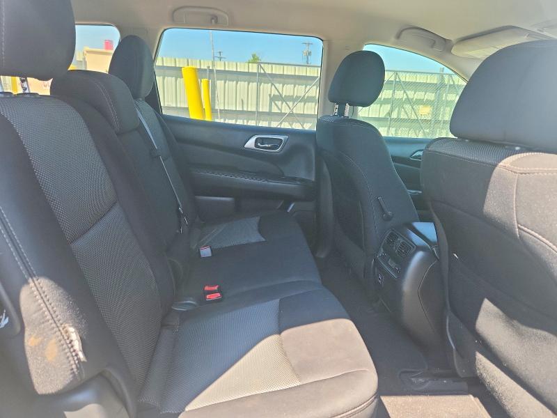 2018 NISSAN PATHFINDER S — Фото 11 из 13