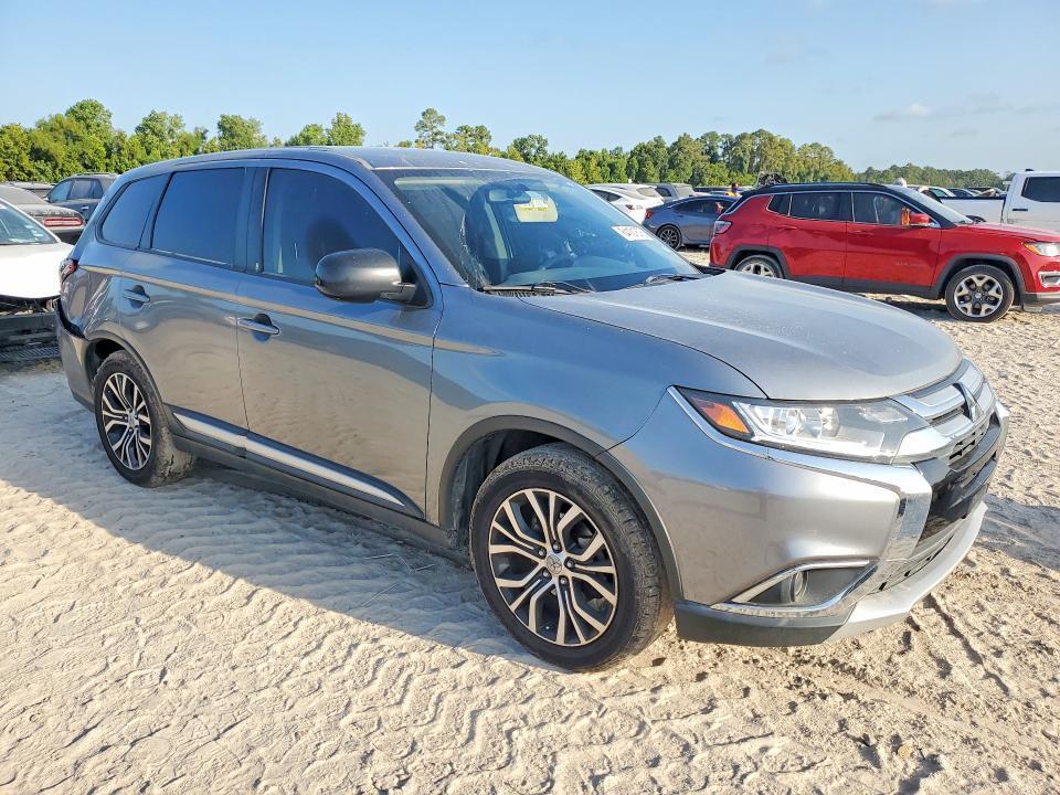 2018 MITSUBISHI OUTLANDER ES — Фото 4 из 13