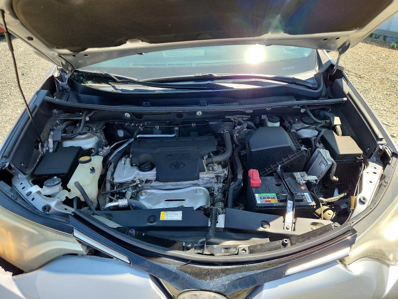 2017 TOYOTA RAV4 XLE — Фото 12 из 13
