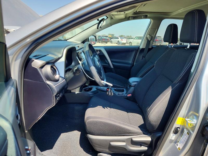 2017 TOYOTA RAV4 XLE — Фото 7 из 13