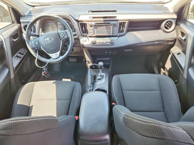 2017 TOYOTA RAV4 XLE — Фото 8 из 13