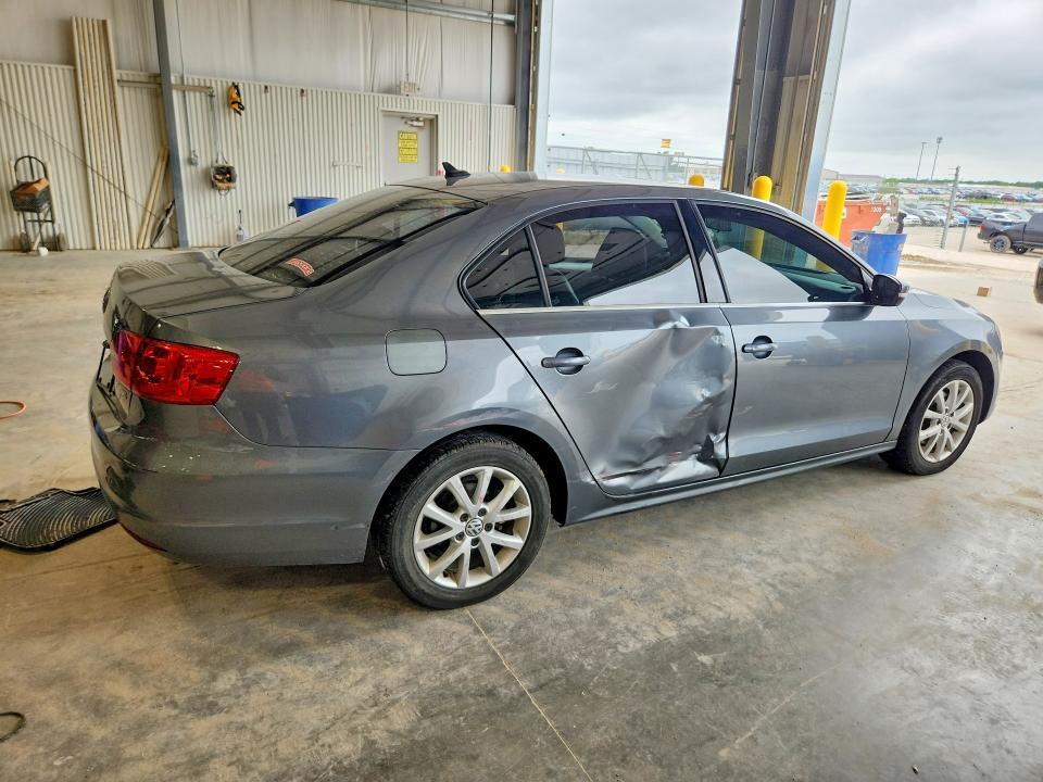 2014 VOLKSWAGEN JETTA SE — Фото 3 из 12
