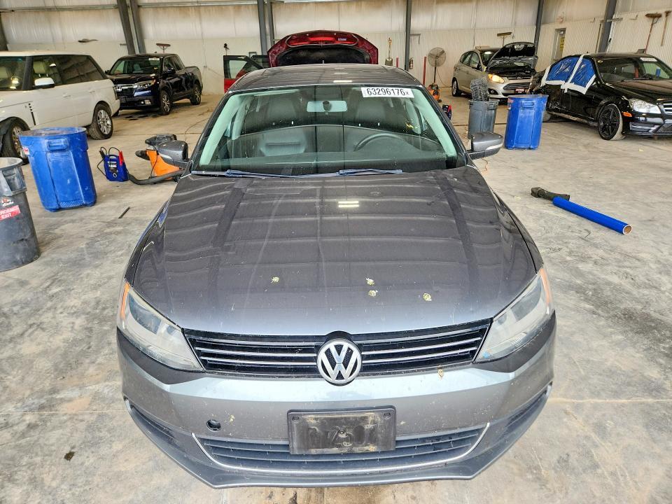 2014 VOLKSWAGEN JETTA SE — Фото 5 из 12