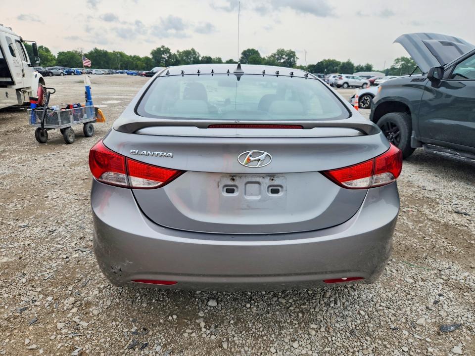2013 HYUNDAI ELANTRA GLS — Фото 6 из 12