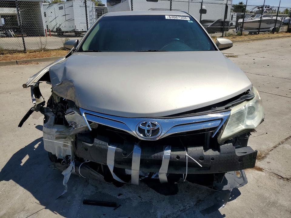 2013 TOYOTA CAMRY LE — Фото 5 из 13
