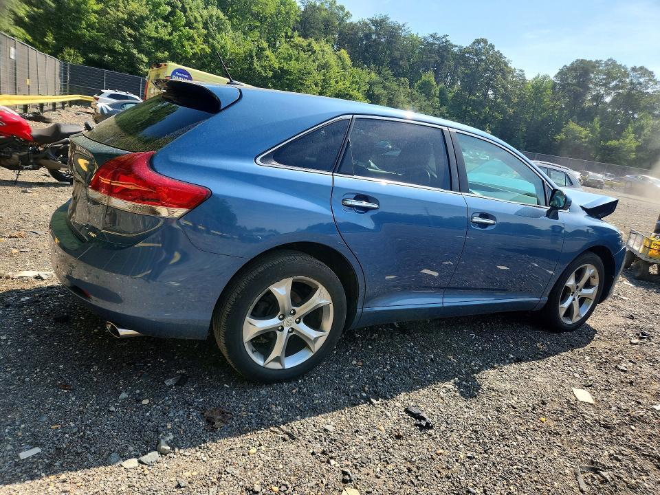 2010 TOYOTA VENZA AWD V6 — Фото 3 из 13