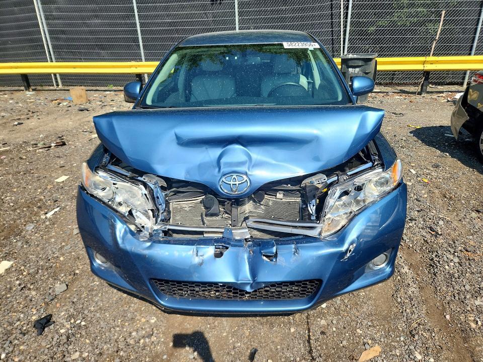 2010 TOYOTA VENZA AWD V6 — Фото 5 из 13