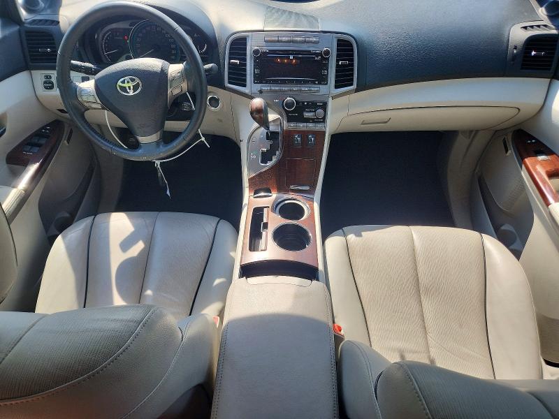 2010 TOYOTA VENZA AWD V6 — Фото 8 из 13
