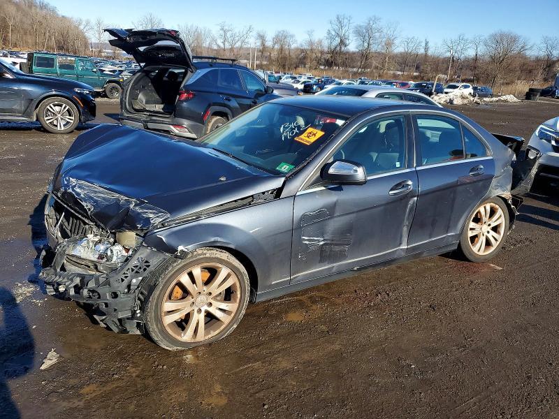 2008 MERCEDES-BENZ C WDDGF81X58F092793