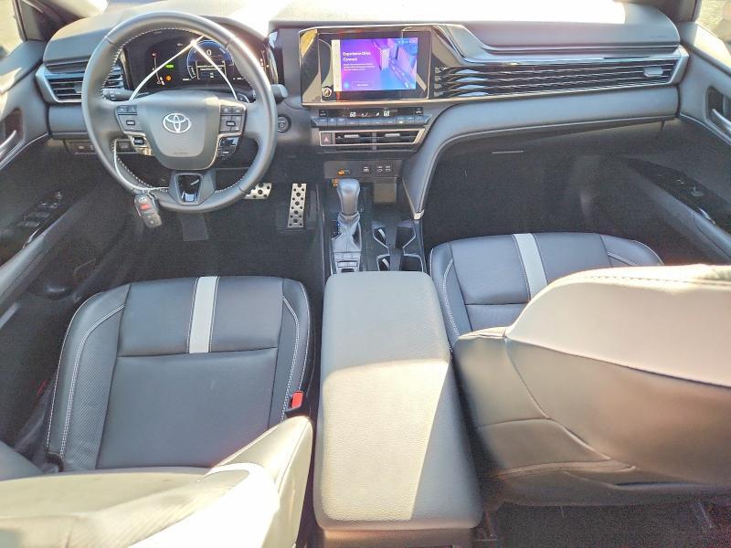 2025 TOYOTA CAMRY SE — Фото 8 из 12