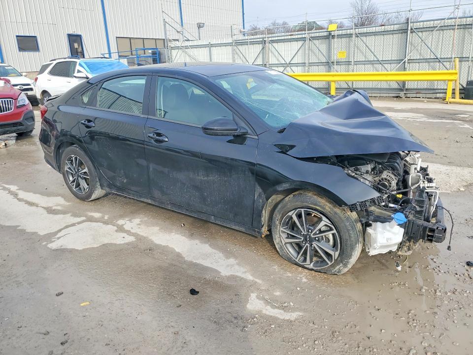 3KPF24AD3RE798446 2024 KIA FORTE photo no. 4