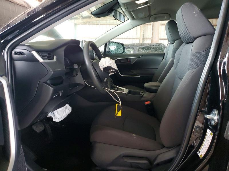 2025 TOYOTA RAV4 LE — Фото 7 из 13
