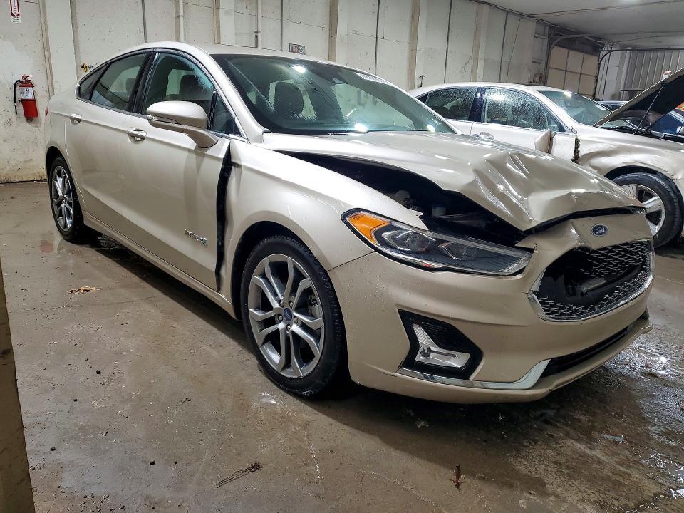 2019 FORD FUSION TITANIUM — Фото 4 из 12