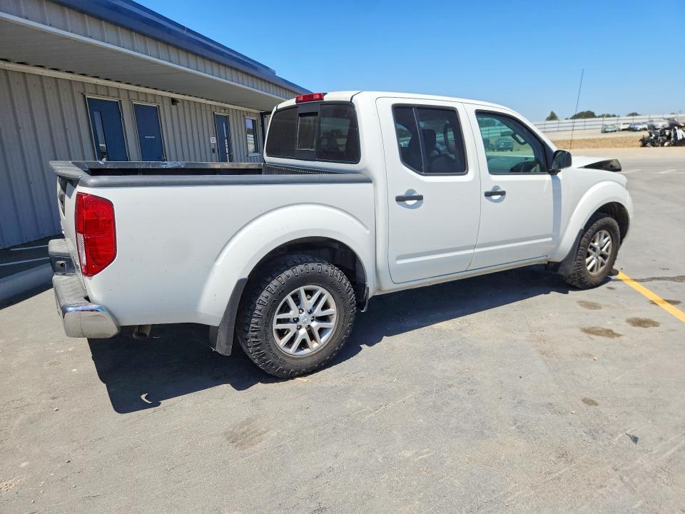 2019 NISSAN FRONTIER SV — Фото 3 из 12