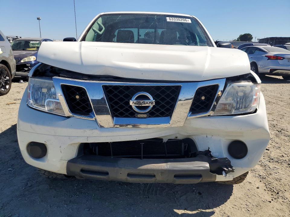 2019 NISSAN FRONTIER SV — Фото 5 из 12