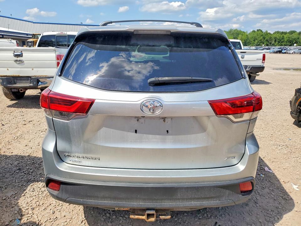 5TDBZRFH7HS442802 2017 TOYOTA HIGHLANDER photo no. 6