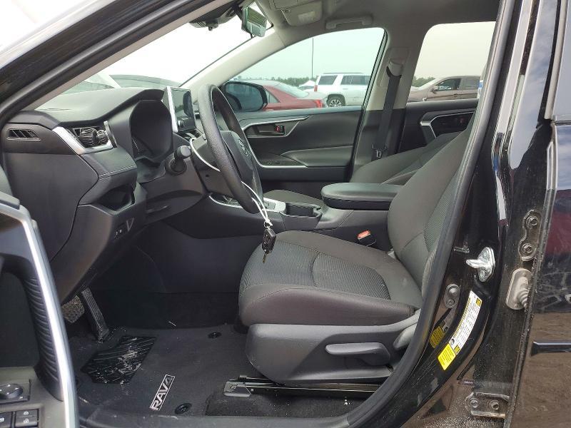 2025 TOYOTA RAV4 LE — Фото 7 из 14