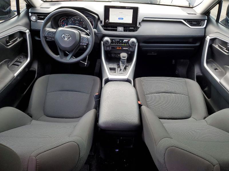 2025 TOYOTA RAV4 LE — Фото 8 из 14