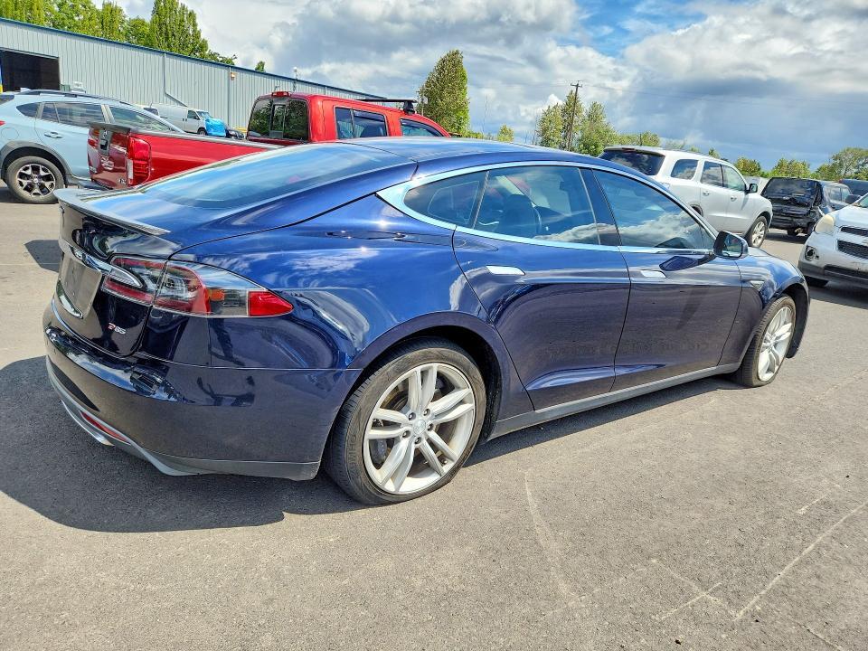 2014 TESLA MODEL S — Фото 3 из 12