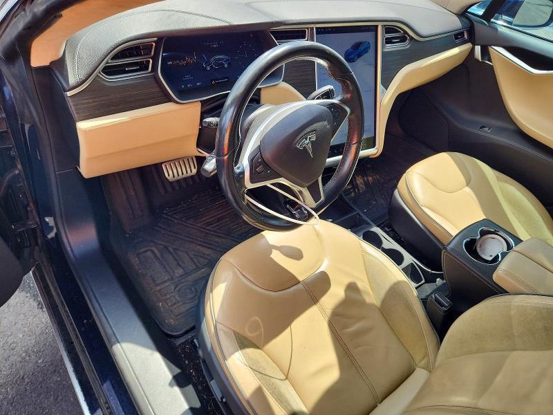 2014 TESLA MODEL S — Фото 8 из 12